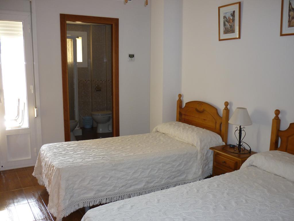 Hotel Las Flores Tolox Pokój zdjęcie